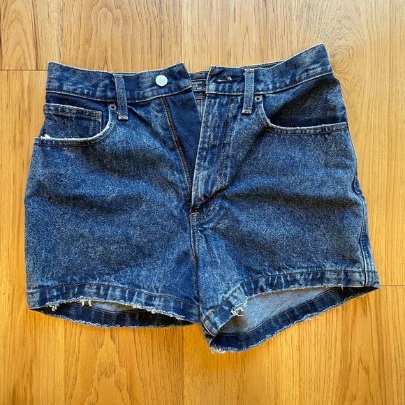 Abercrombie and Fitch Shorts - Picture 1 of 3